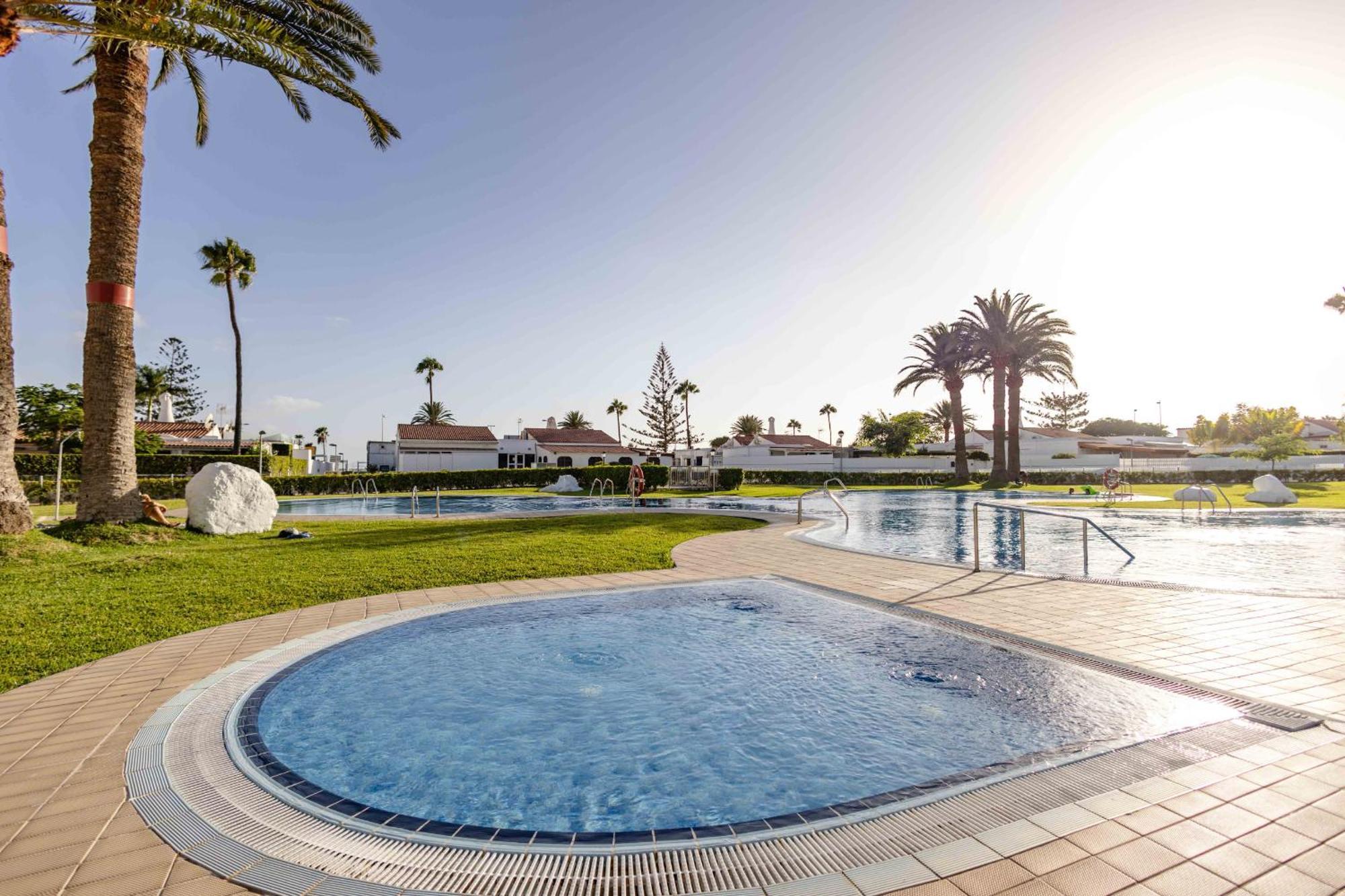 Oasis Holycan - By Gestion Vacacional Canarias San Bartolomé Kültér fotó