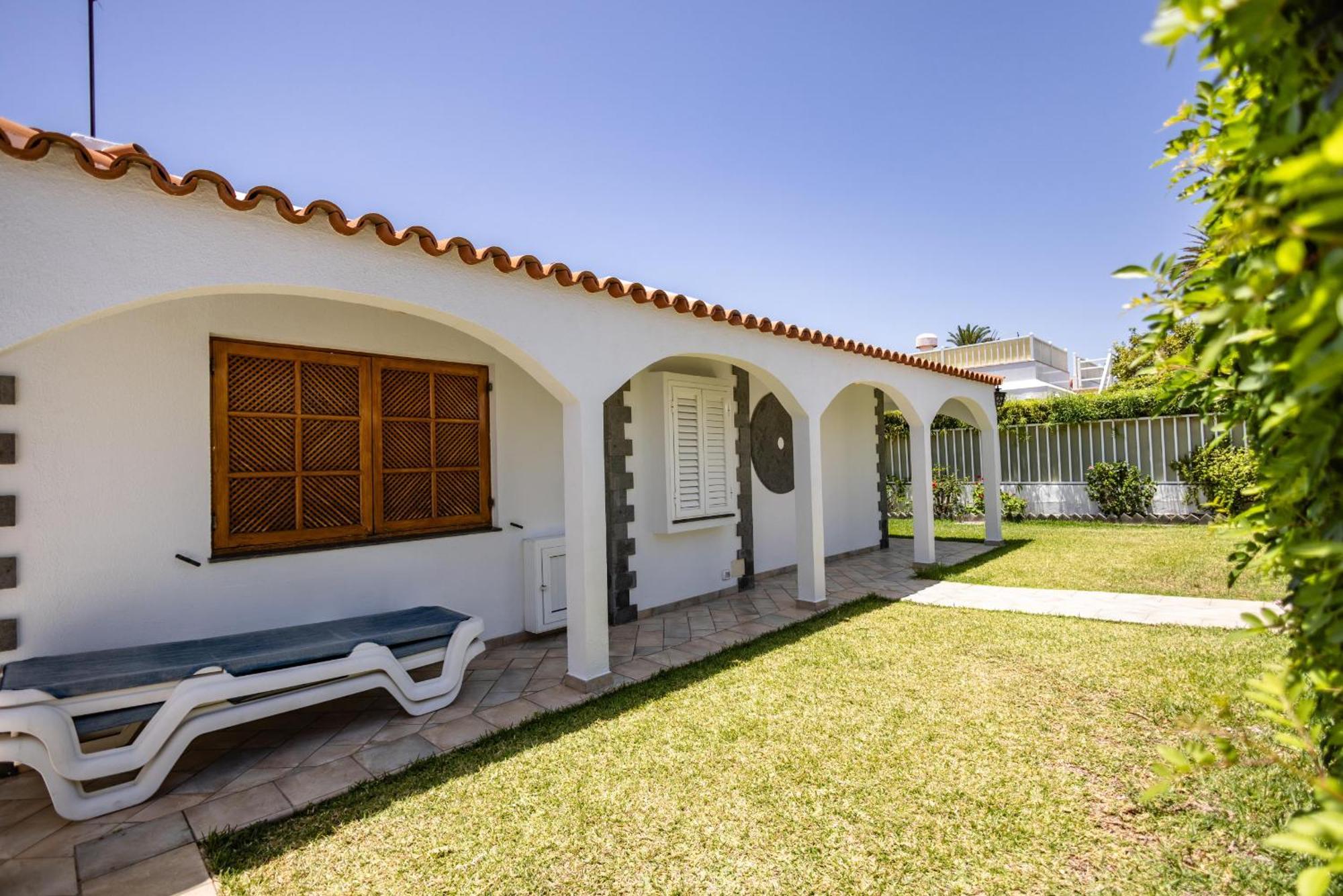 Oasis Holycan - By Gestion Vacacional Canarias San Bartolomé Kültér fotó