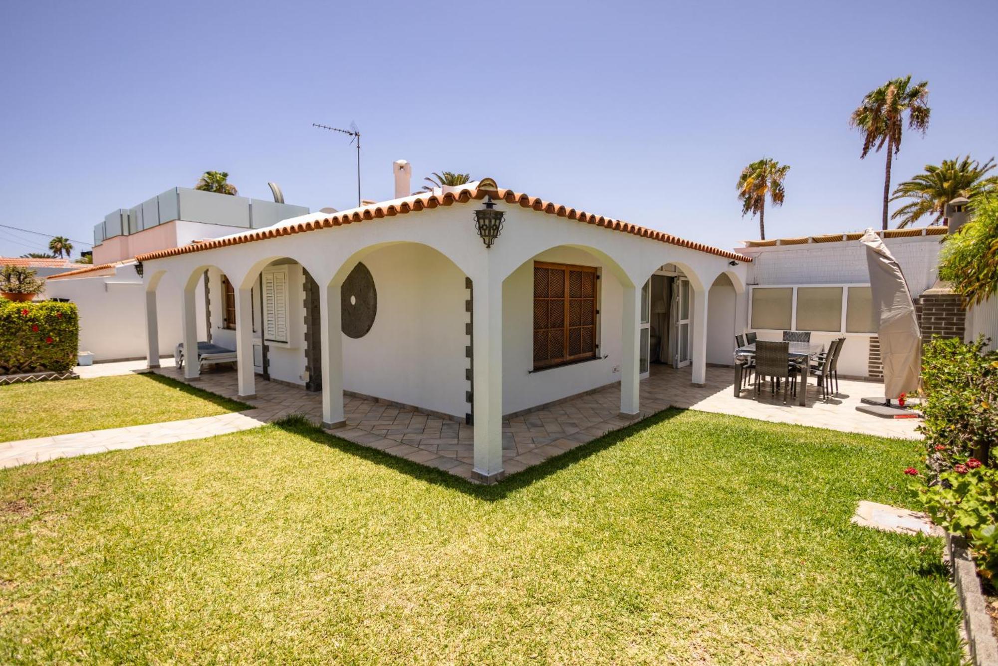 Oasis Holycan - By Gestion Vacacional Canarias San Bartolomé Kültér fotó